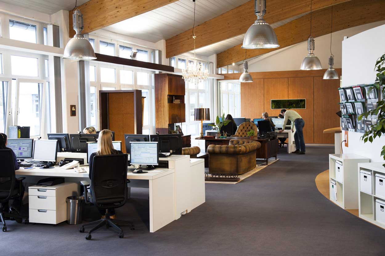 Drinnen, Stuhl, Mobiliar, Person, Tabelle