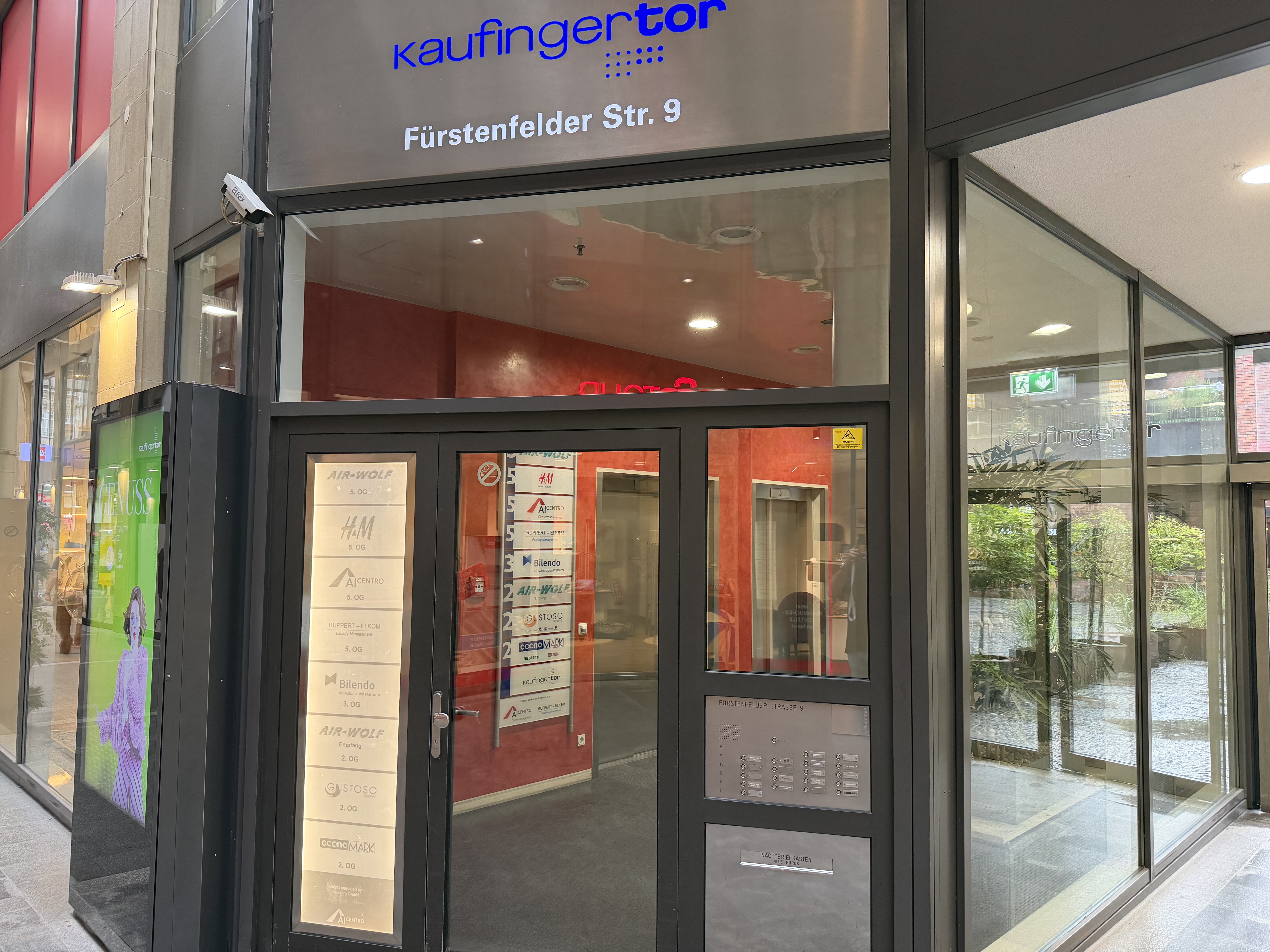 ladenfront, glasstüren, einkaufszentrum, beschilderung, eingang